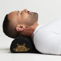 Shakti Neck Pillow