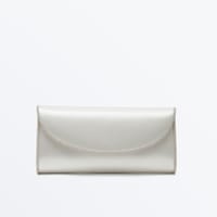 Handbags & Clutches