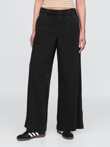 Black mid Rise UltraSoft Pull on Easy Baggy Jeans