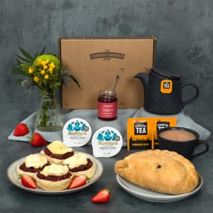 The Pasty & Cream Tea Postal Hamper