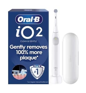Oral-B iO2 Simple White Electric Toothbrush + Travel Case