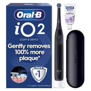 Oral-B iO2 Electric Toothbrush Night Black 3D White Toothpaste