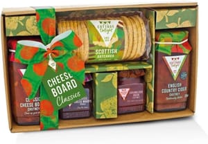 Cottage Delight Cheese Hamper with Scottish Oatcakes