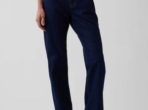 Dark Wash Blue mid Rise Straight Taper Jeans