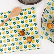 30 Sheets Greaseproof Paper - Love Birds